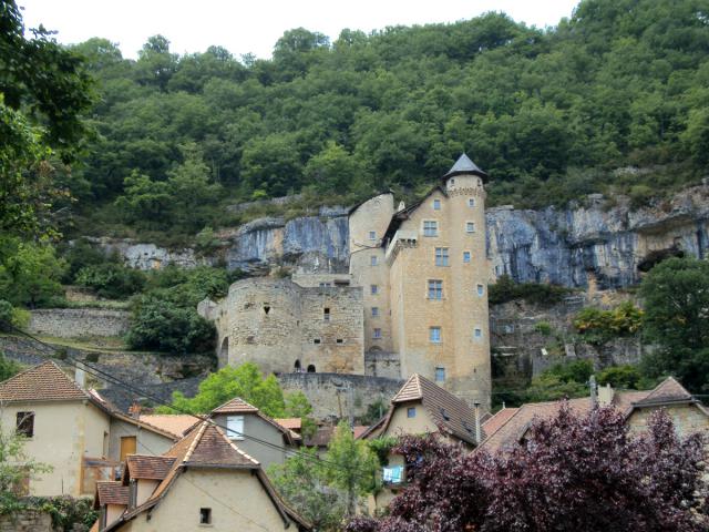 Le château médiéval de Larroque-Toirac - Département du Lot (46) - France - Juin 2011 - Photo 01