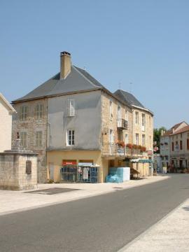 Belle demeure à Saint-Germain-du-Bel-Air