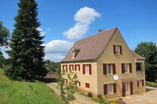 Nice home at Grolejac for sale: lovely Dordogne but because of an accident by taken this picture: end of our holiday!!