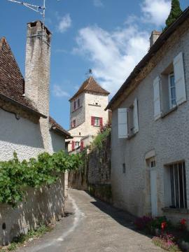 Ruelle à Saint-Sozy