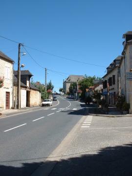 Rue principale de Cressensac