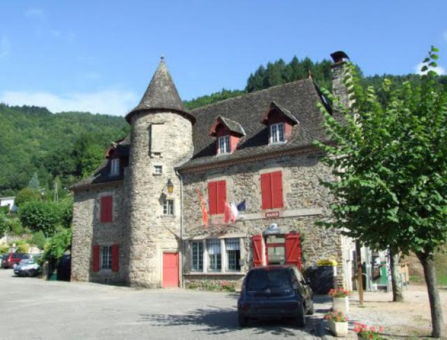 Manoir à Laval de Cère -Lot-
