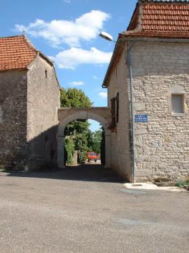 Porche à Lugagnac