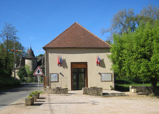 Photo de la mairie de Rueyres dans le Lot