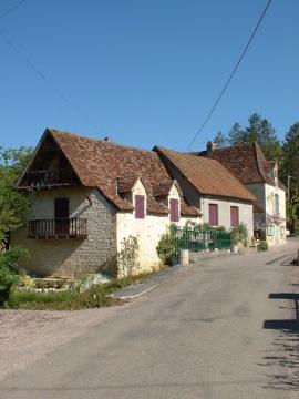 Belle demeure à Saint-Sauveur-la-Vallée