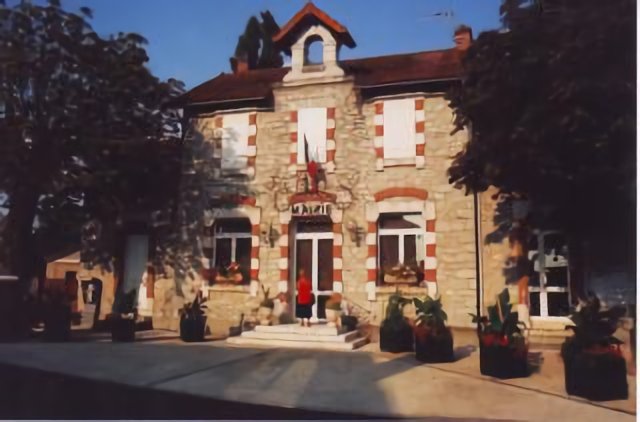 Mairie of Mercues