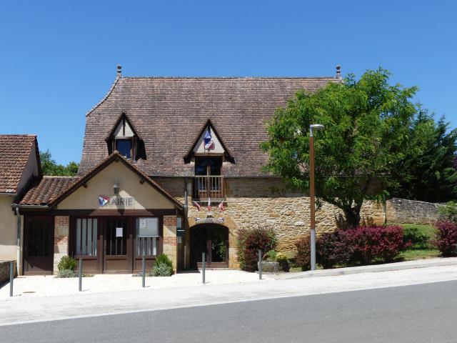 La mairie de Cambes, Lot, France.