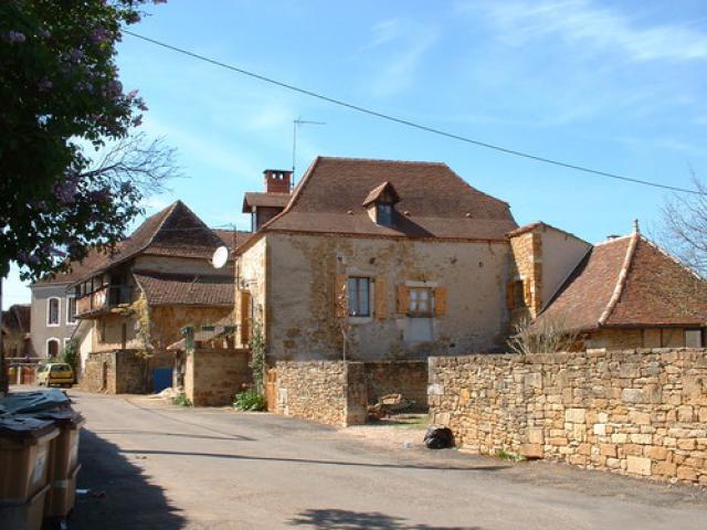 Centre du bourg à Camboulit