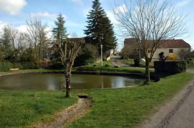 La Marre de St Michel de Cours