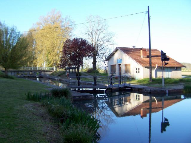 Écluse n° 41 de Berry à Puch-d'Agenais (Lot-et-Garonne, France)