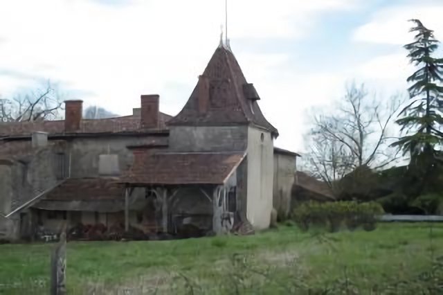 pigeonnier du château de Bégué (47)