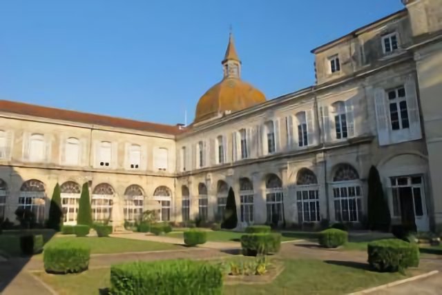 Layrac, ancien prieuré