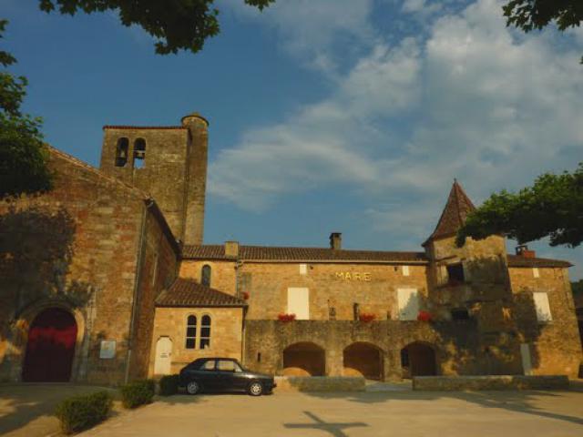 Eglise et prieuré de St Front sur Lémance, Lot et Garonne