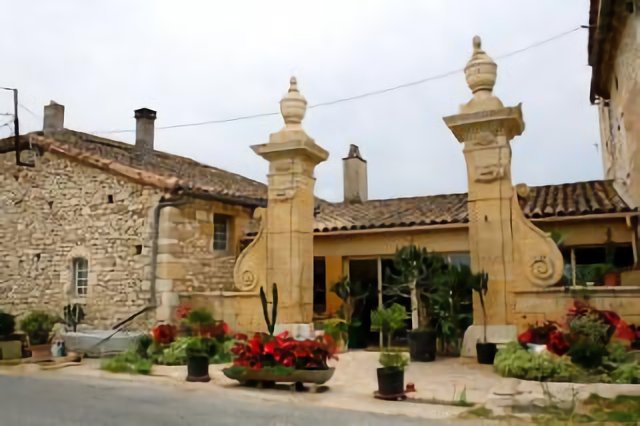 Lacapelle-Biron - Portail