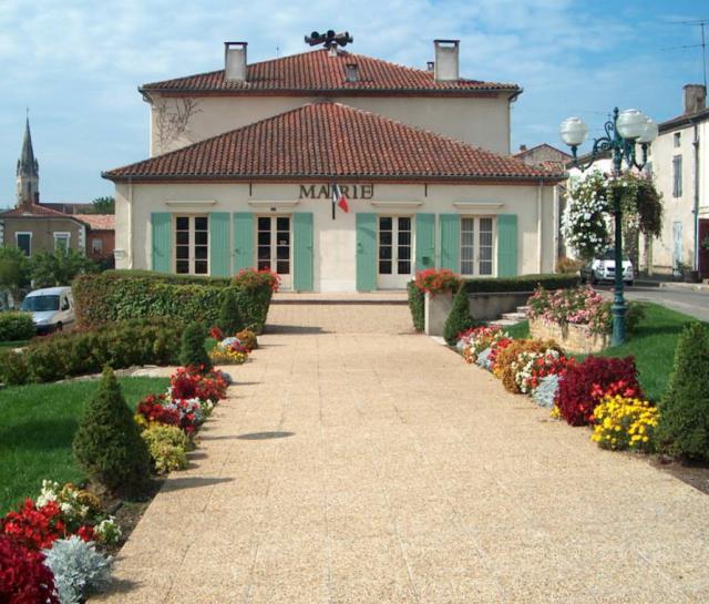 Mairie de Buzet-sur-Baïse (Lot-et-Garonne)