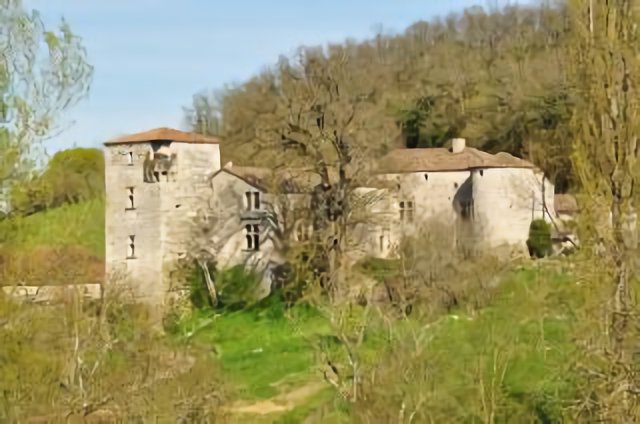 chateau de Rodié . Commune de Courbiac