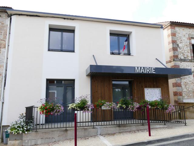 La mairie à Condezaygues (Lot-et-Garonne, Aquitaine, France).