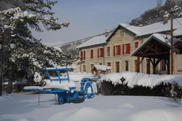 St Julien en Beauchêne la mairie