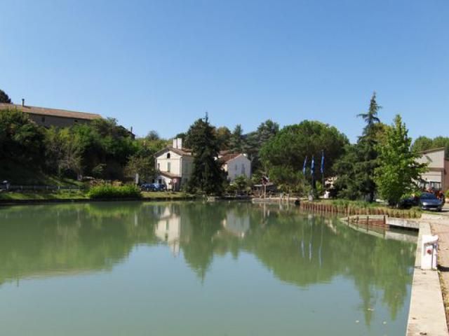 Canal de Garonne_Mas d'Agenais_Ecluse 44_2007-09-09