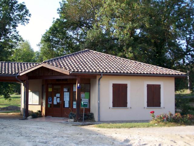 Mairie de Sainte-Colombe-de-Duras (Lot-et-Garonne, France)