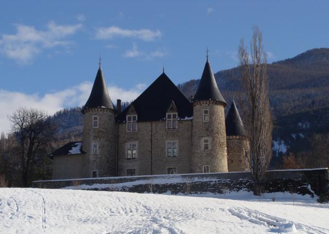 Le château de Picomtal, à Crots (Hautes-Alpes).