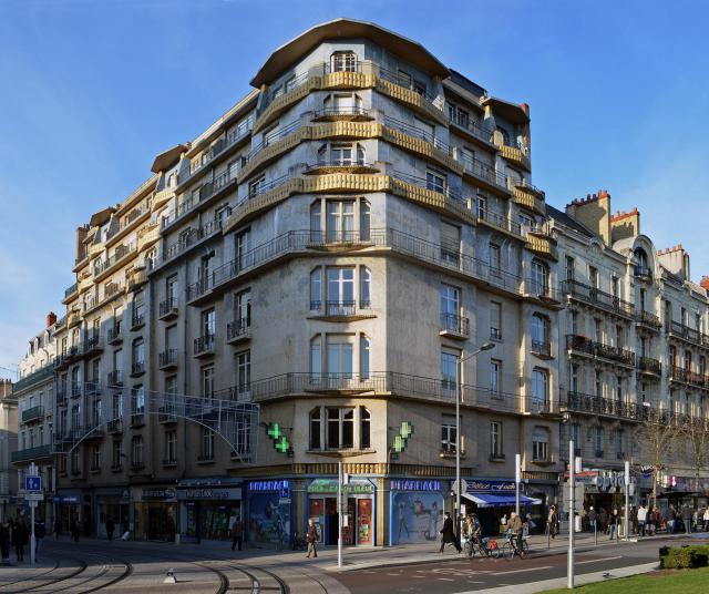 Maison Bleue vue depuis le boulevard Foch, Angers