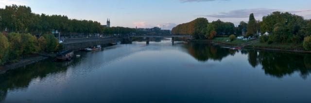 Panorama depuis le pont Confluences
