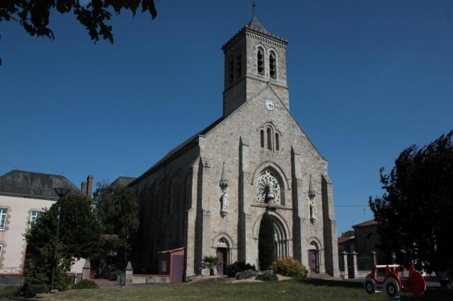 Église Saint-Pierre, 1863, Fr-49-Roussay.