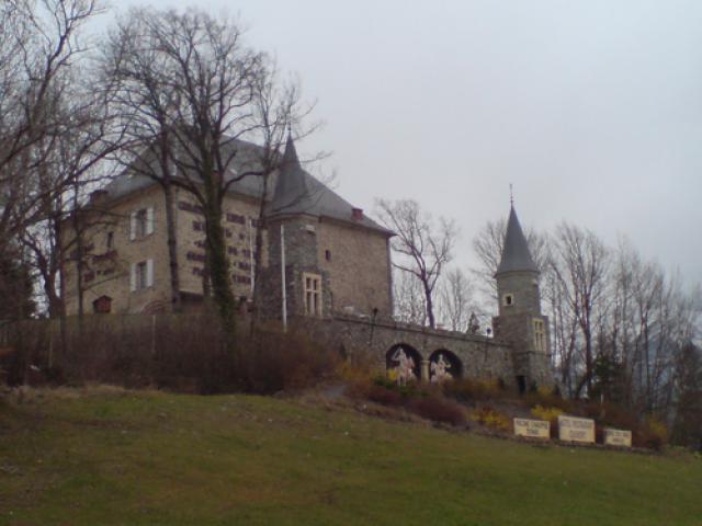 chateau des herbeys - hautes alpes (05) près de st-firmin