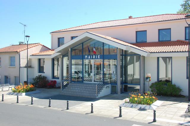la mairie de La Tessoualle