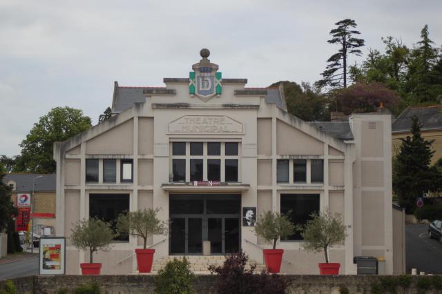 Théatre Philippe Noiret, Fr-49-Doué-la-Fontaine.