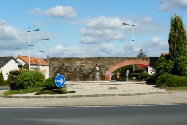 Saint-Macaire en Mauges, rond-point décoré