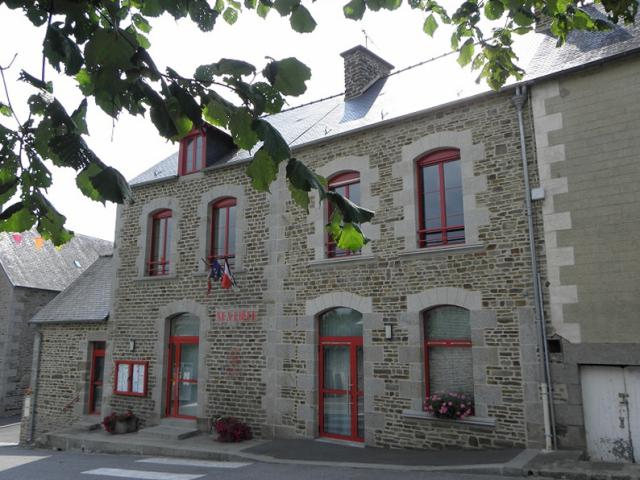 Mairie de Sacey (50).