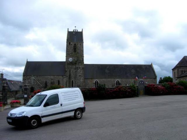 Saint-Denis-le-Vêtu - son église