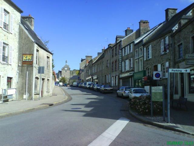 Bricquebec - Rue de la République