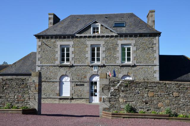 Mairie de Courtils, Manche, France