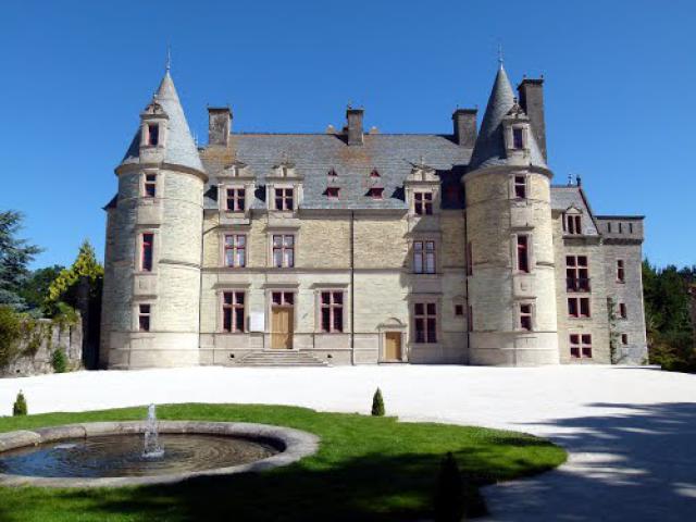 TOURLAVILLE (Basse Normandie). 2012. 120. Château des Ravalet (sXVI). Edificio principal.