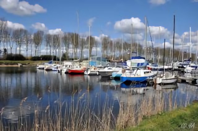 Carentan : Au ponton, port de plaisance.