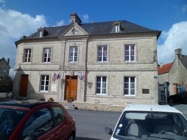 Mairie, fr:Sainte-Marie-du-Mont_(Manche)