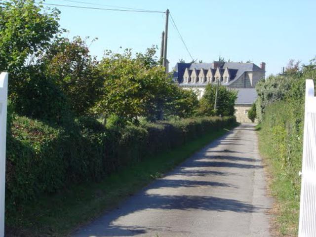 France, Surville