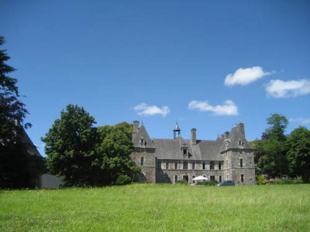 CASTILLO DE CERISY-LA-SALLE