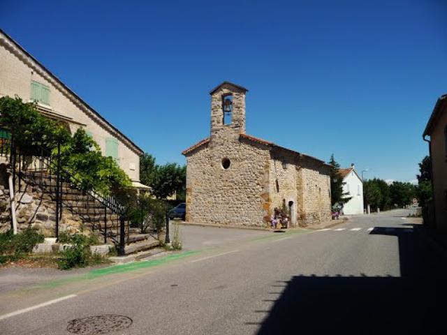 petite église de Laragne-Montéglin.