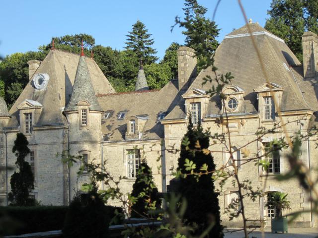Cet édifice est répertorié dans la base Mérimée, base de données sur le patrimoine architectural français du ministère de la Culture, sous…