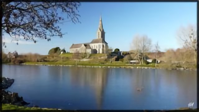 La Feuillie: L'église, son reflet gelé.