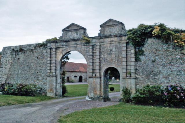 Cet édifice est inscrit au titre des Monuments historiques. Il est répertorié dans la base Mérimée, base de données sur le patrimoine…