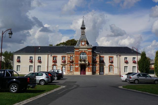 La Mairie de Bazancourt .