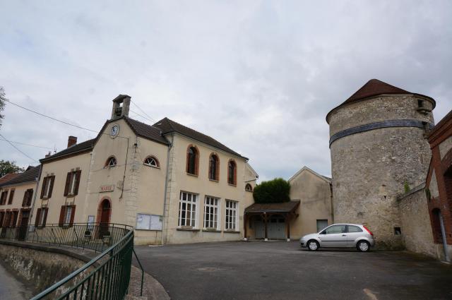 Mairie tour Vandières.