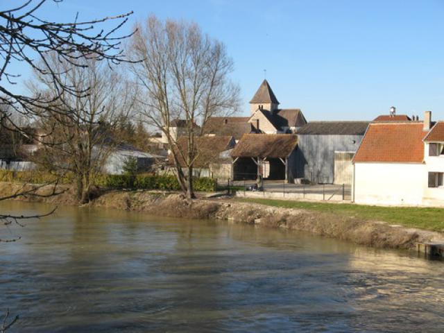 Vue du village de Granges sur Aube