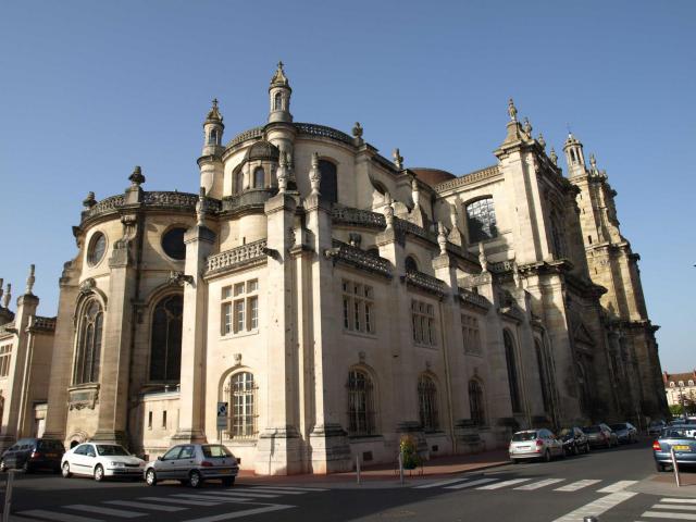 Vitry-le-François (51300 - FRANCE) : photographies Vitry-le-François (51300 - FRANCE) : collégiale Notre-Dame