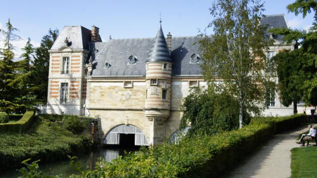 Cet édifice est répertorié dans la base Mérimée, base de données sur le patrimoine architectural français du ministère de la Culture, sous…